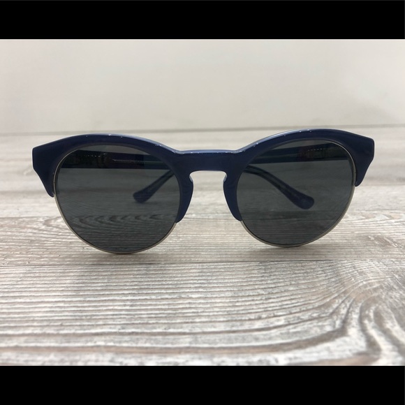 Kensie Round About Sunglasses Blue NWOT - Picture 4 of 6